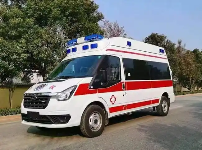 福特新世代全顺120救护车图片