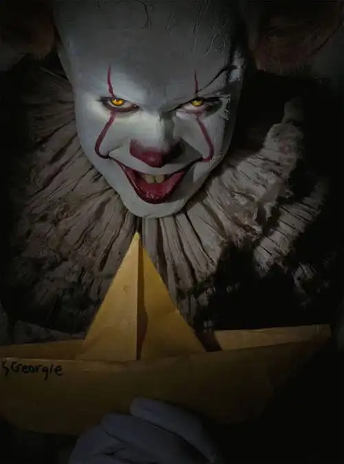 《小丑回魂》曝两款妆容照 "佩尼怀斯"狰狞登场