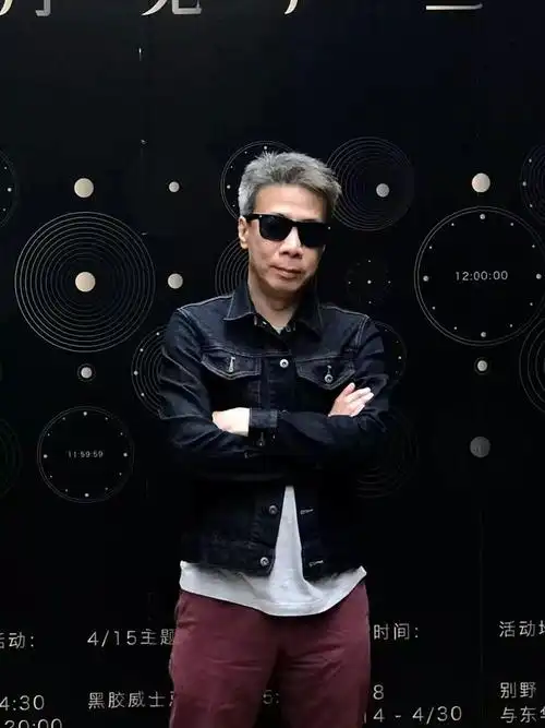 beyond御用填词人刘卓辉带你重走光辉岁月三十年