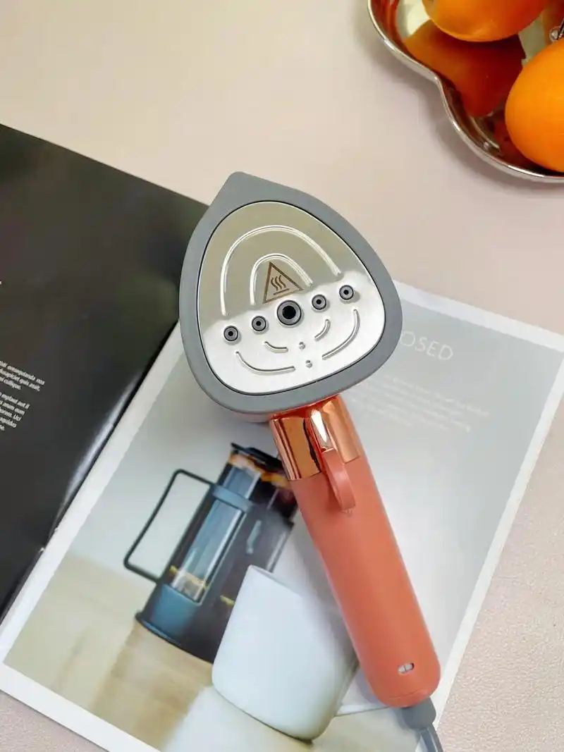 这个飞利浦小芒果手持挂烫机 - 抖音