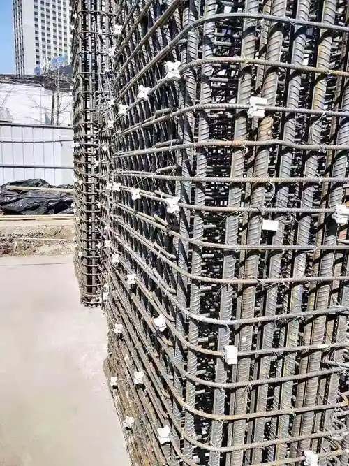 水泥垫块 混凝土垫块 梅花垫块 25-30mm_特五采购