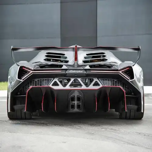 兰博基尼毒药我一定是膨胀了敢看3000w的车了