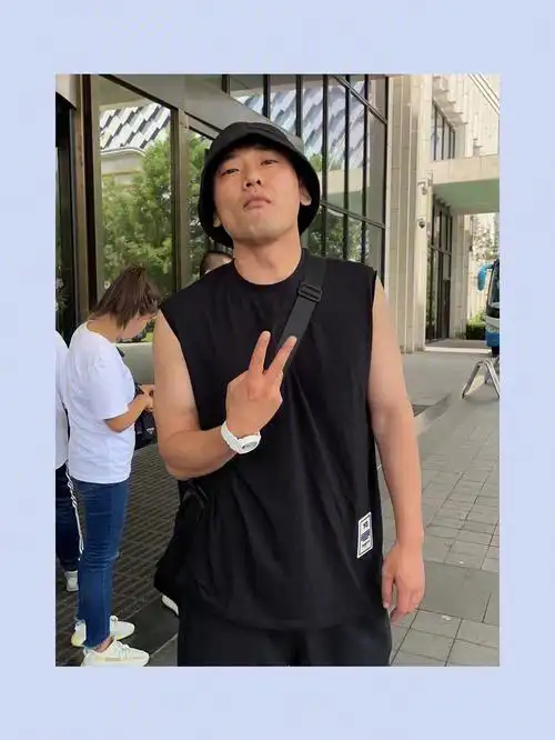 和乌啦啦一起吃面