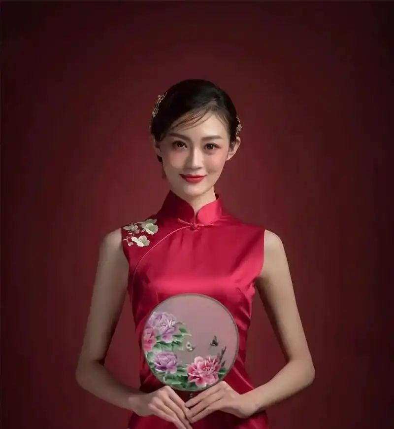 原创火到不行的中式嫁衣,你真的穿对了嘛,挑选中式嫁衣的攻略在这