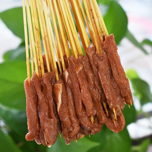 小串纯真牛肉烧烤食材油炸夜市小吃半成品商用生牛肉