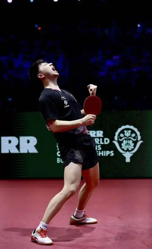 马龙横扫梁靖昆梁靖昆轰111取开门红距三连冠仅一步之遥