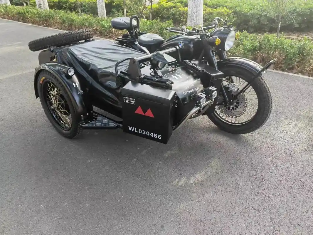 代同行出:宝马r100边三轮摩托车