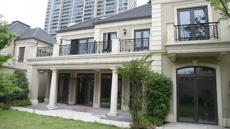 【第一次拍卖】宁波市奉化区绿城玫瑰园185号房产