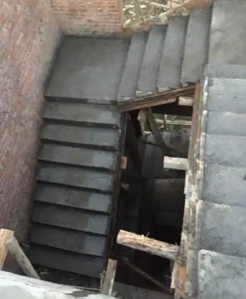 孝子砸60万给父母建三层别墅带地下室,完工后父母腰杆子都直了