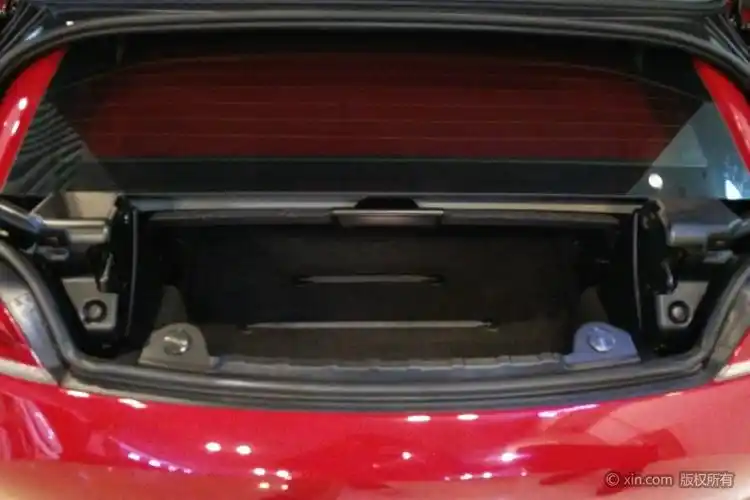 宝马z4(进口)后备箱