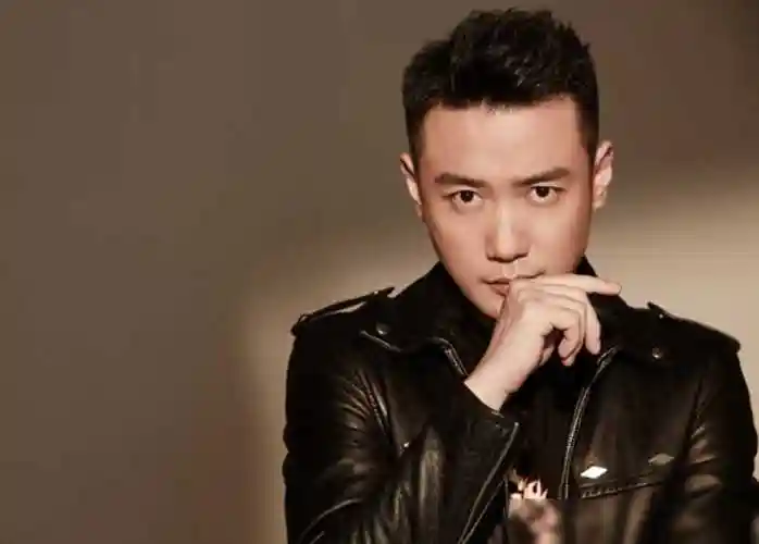 巩峥:辞职央视转行当演员,搭档孙俪爆红,33岁零绯闻闷声拿影_梦想