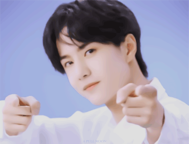 和屏幕前的集美们一起调整呼吸冷静下来后,还是希望王一博赶紧做回"