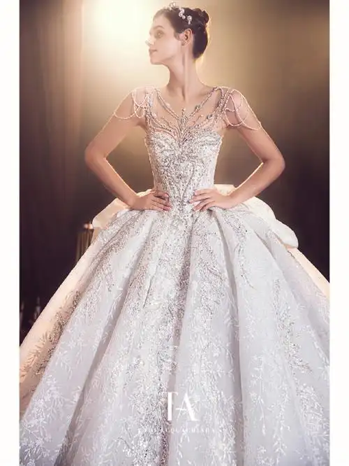 78toiacquachiara系列婚纱奢华耀眼高贵