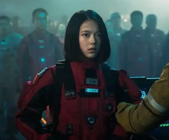 流浪地球票房夺冠吴京却只是客串主演的小姑娘才是赢家