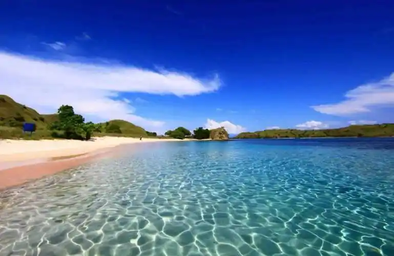 多国家公园下面这些美丽的自然景观获得了"世界七大新自然景观"的美誉