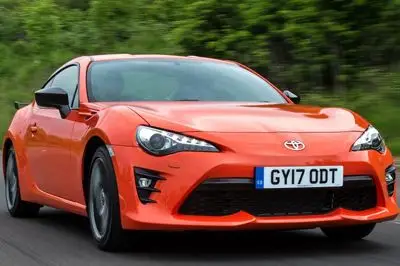 丰田86跑车最新图片发布 橙色涂装价格售25.84万