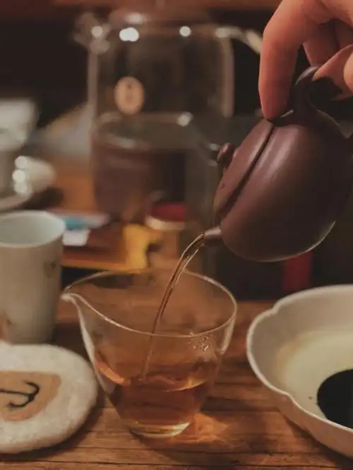 经常喝了就失眠今天成都又是好天气 心情也好 朋友送我一把壶 晚上就