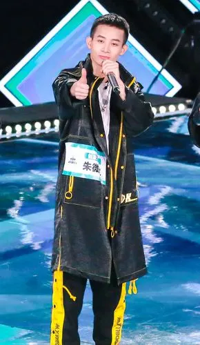 朱微之短发阳光boy而且是真实的宝藏男孩有人对这一款可以的吗