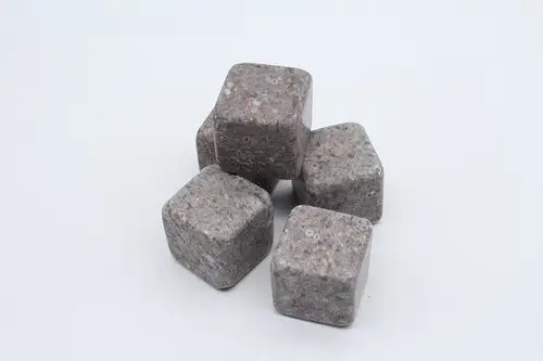 石曲冰镇石冰块石 2*2*2cm麦饭石威士忌石 抛光酒石头