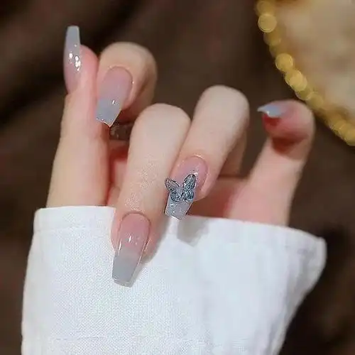 嘟嘟瓜美业网:夏日渐变美甲的正确打开方式,你get了吗?