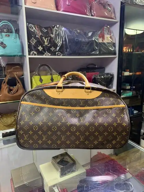 lv路易威登老花大号旅行袋拉杆箱