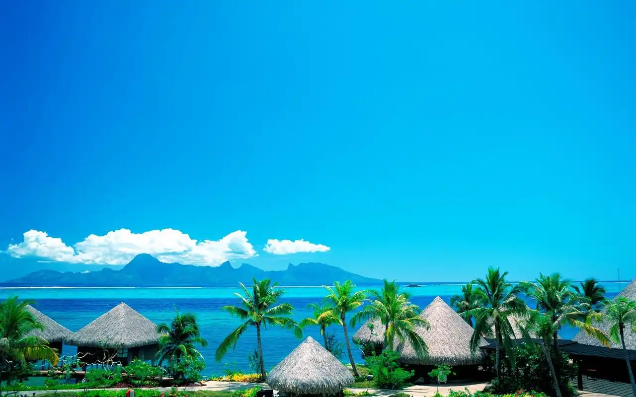 度假旅游宝地马尔代夫桌面壁纸