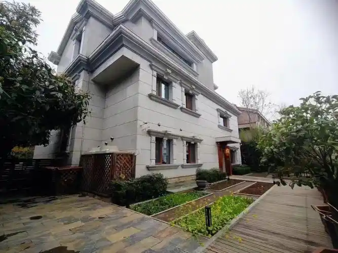 平米,千万豪装 3000万有证满2年,看房方便提前约[强][强]#豪宅 #别墅