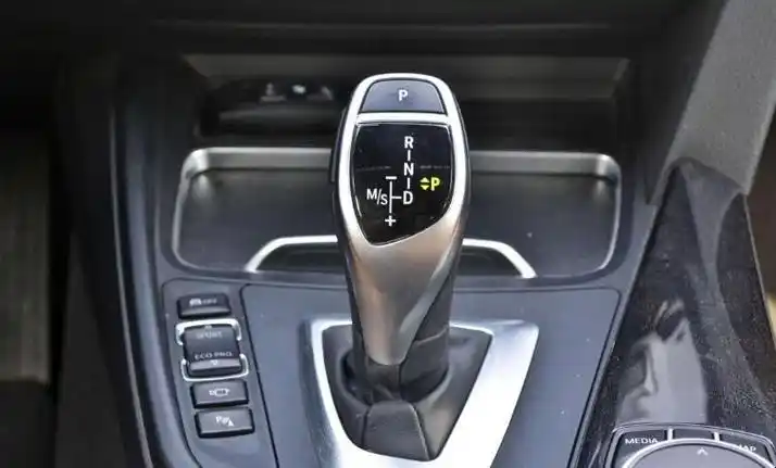 手动挡档杆断了怎么办