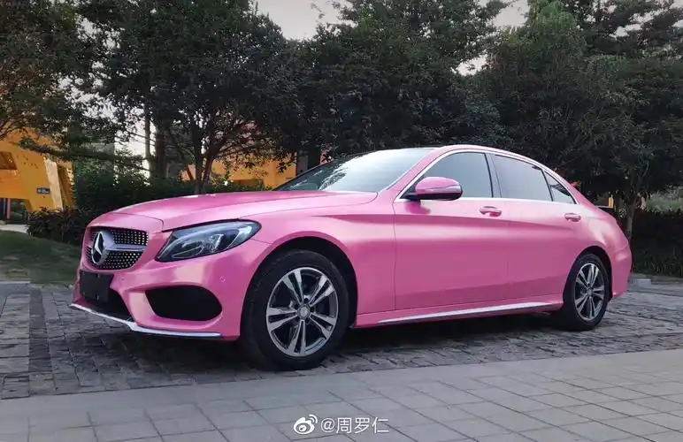 汽车美图赏析奔驰改色亚光钻石金粉