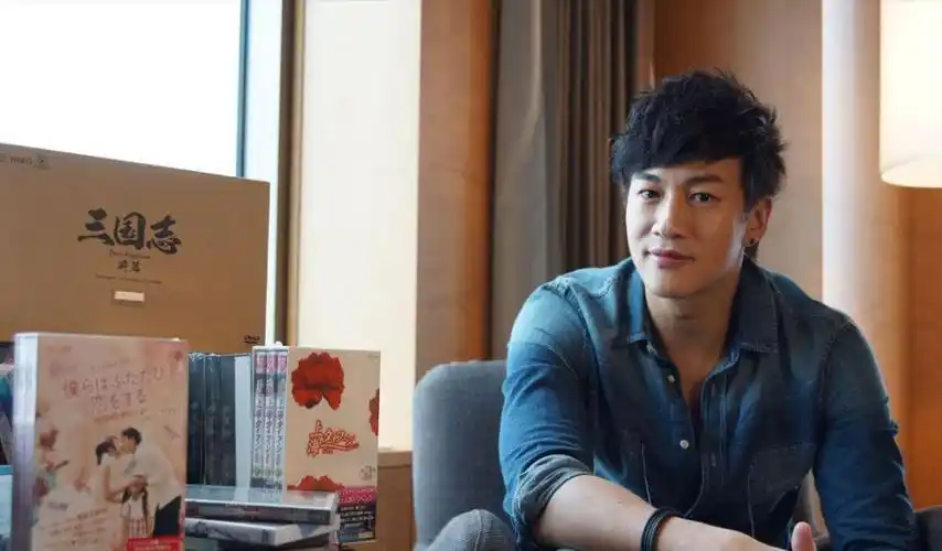 回顾何润东曾三次表白孙俪被拒41岁迎娶柜姐无子也幸福