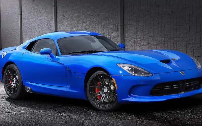 2015款道奇蝰蛇srt汽车桌面壁纸第3张