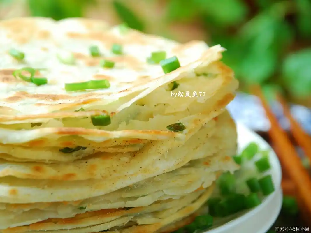 不用揉面不用醒面,做个香酥葱油饼,一层一层撕着吃太香了!