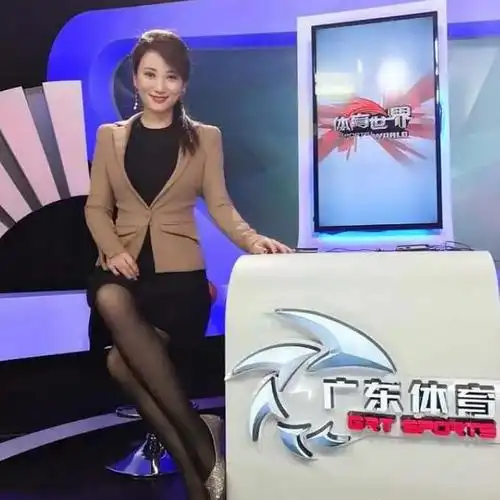 广东电视台体育频道四大美女主持人,肤白貌美大长腿