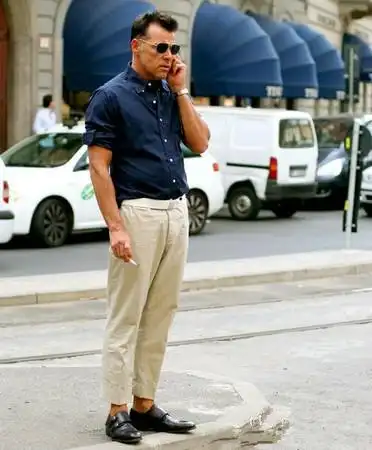 夏天不仅仅是大胖子烦恼的季节,也是那些微胖的男生苦思穿衣搭配的