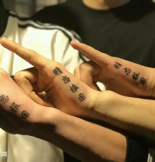 精忠报国_纹身图案手稿图片_骑不快的小马的纹身作品集