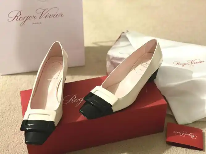 rogervivier中跟鞋比斯特