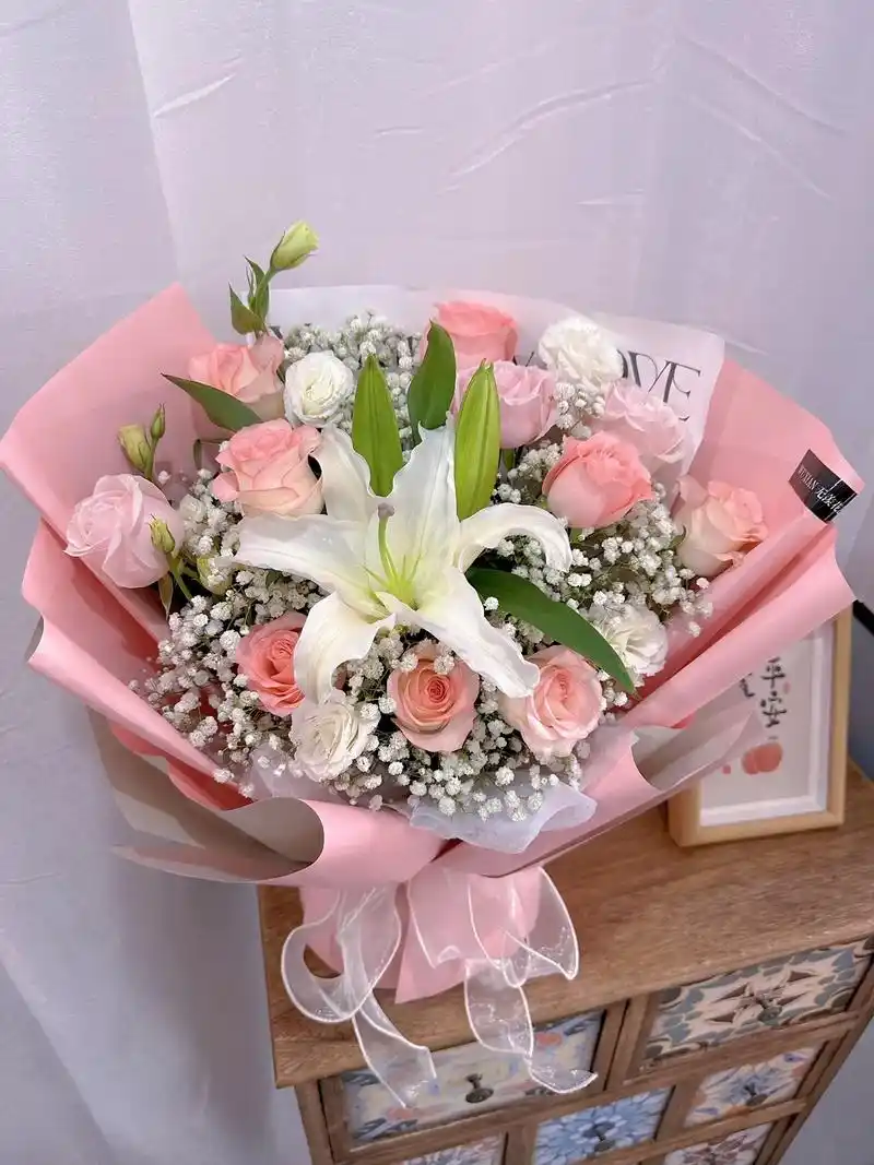 百合花混搭花束#生日花束 好闺蜜一辈子,愿时光不老,友谊不 - 兑趑