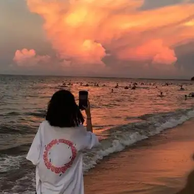 优质漂亮女生背影头像图片大全_女生头像_美头网