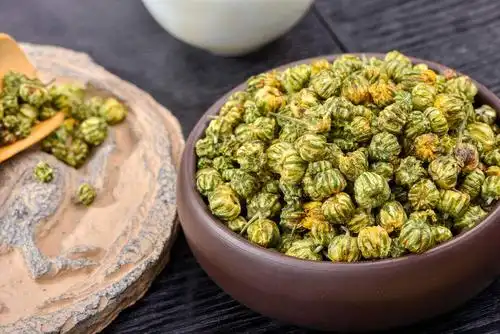 贡菊杭白菊胎菊有什么区别该怎么选