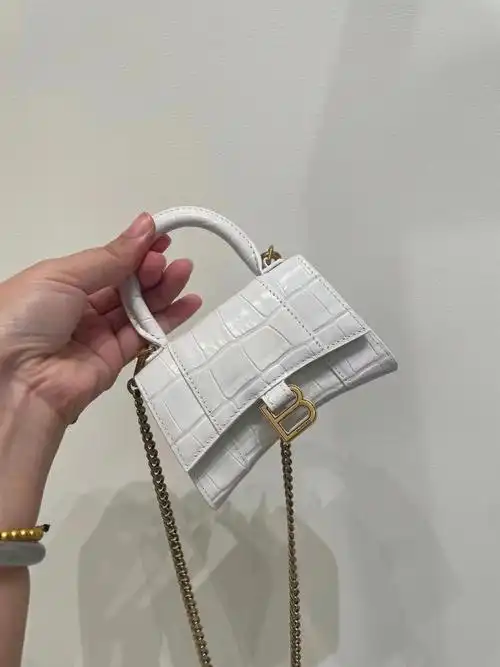 巴黎世家沙漏包  巴黎世家 沙漏包超mini 白色