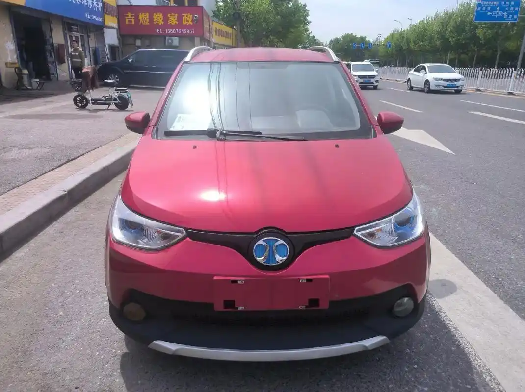 北汽ec200非营运新能源汽车.价格不到2万的新能源代步车! - 抖音