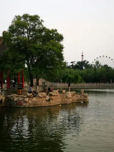 2022安阳人民公园游玩攻略,乘着天色还亮,到安阳四大公.