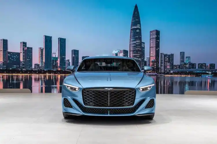 宾利汽车携非凡产品阵容亮相2024粤港澳大湾区车展