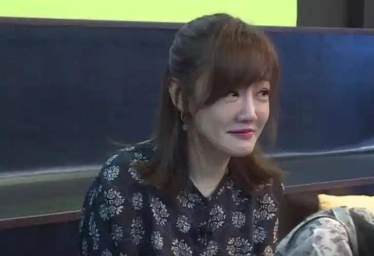 回顾薛佳凝分手13年胡歌已婚我却皈依佛门一别两宽各生欢喜