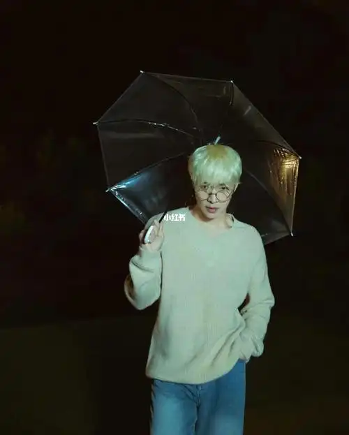 张艺兴ins更新啦