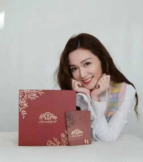 马国明汤洛雯婚后亮相,互动甜蜜羡煞旁人,称生儿育女顺其自然_唐洛雯