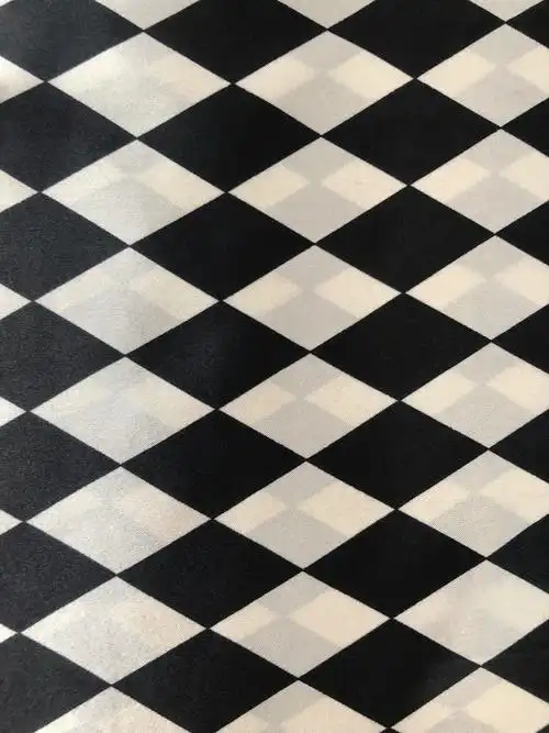 定制编织黑色和白色格子印花服装缎织物 - buy 定制印花面料,服装缎面
