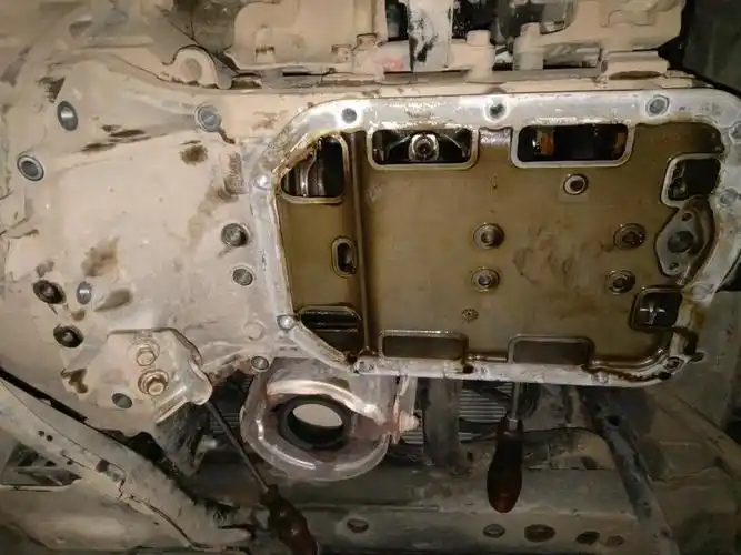 海马s7油底壳底座怎么拆