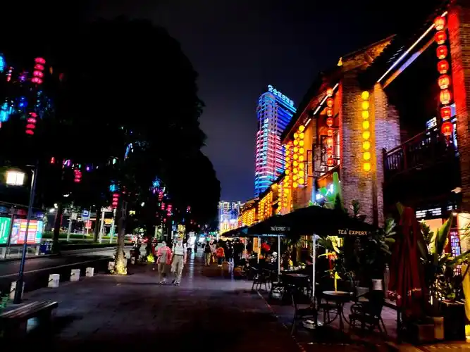 广西南宁"三街两巷"夜景