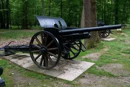 16野战炮,是第一次世界大战中使用的野战炮,后来在德军中服役到二战